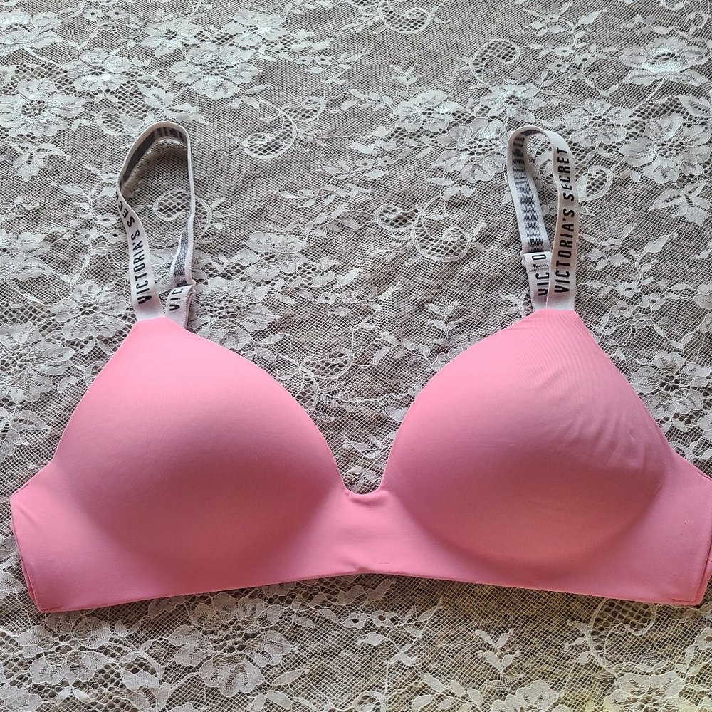 Victoria's Secret Wireless T-Shirt Bra Pink with Logo Straps 32C